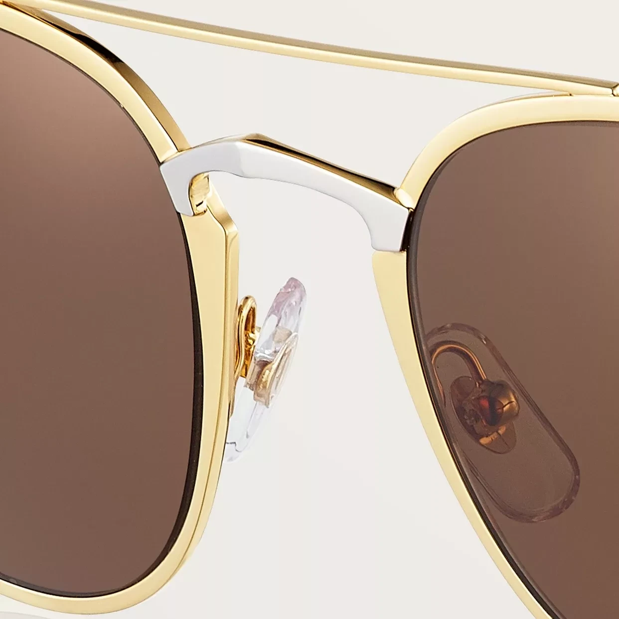Cartier eckige Sonnenbrille mit Doppelsteg in Gold und Weißgold mit braunen Gläsern