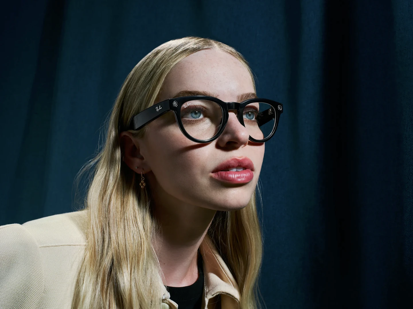 Ray Ban Meta Smart Glasses Lifestyle Gear bei KUNK neue Optik ihrem Optiker in Bremen und Delmenhorst Ray Ban Meta Smart Glasses Lifestyle Gear bei KUNK neue Optik ihrem Optiker in Bremen und Delmenhorst