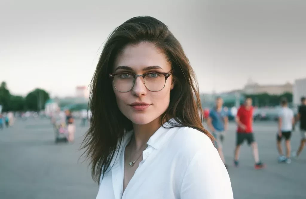 Kunk brille gesicht damen